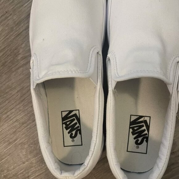 ?Vans Classic Slip-On Shoes White